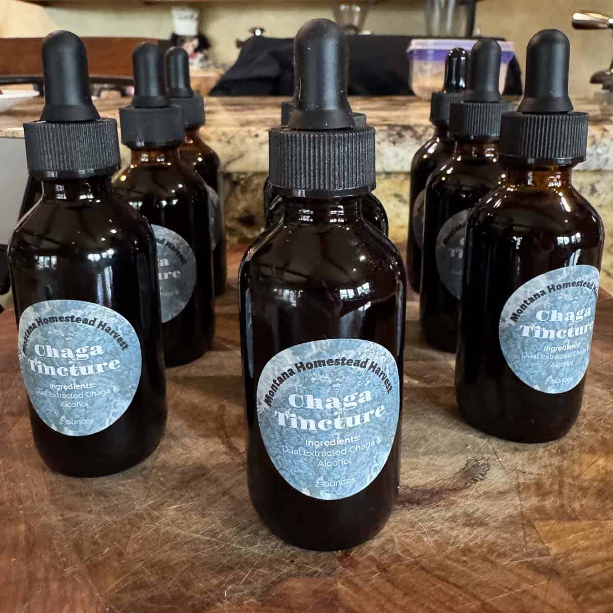 chaga tincture in amber bottles